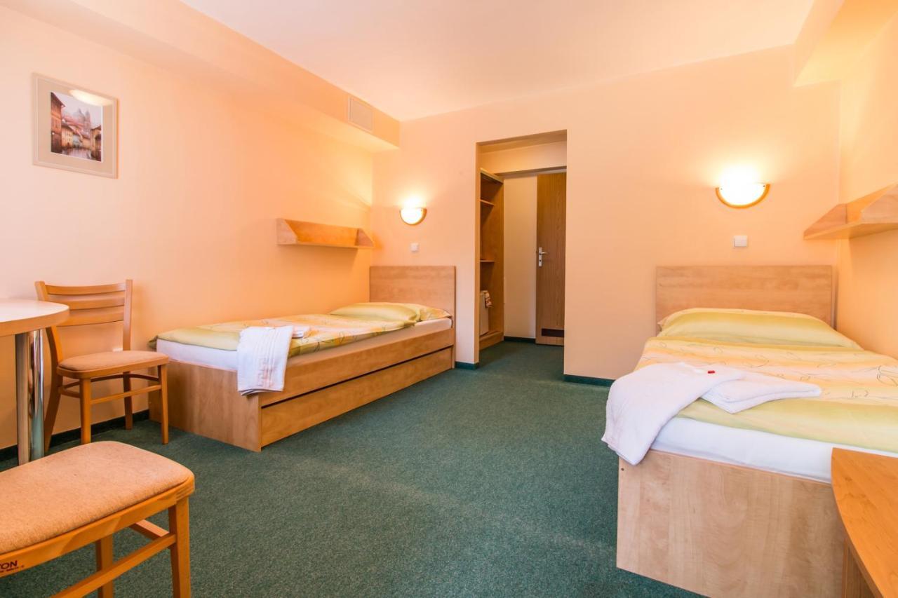 Penzion V Parku Cejkovice  Extérieur photo